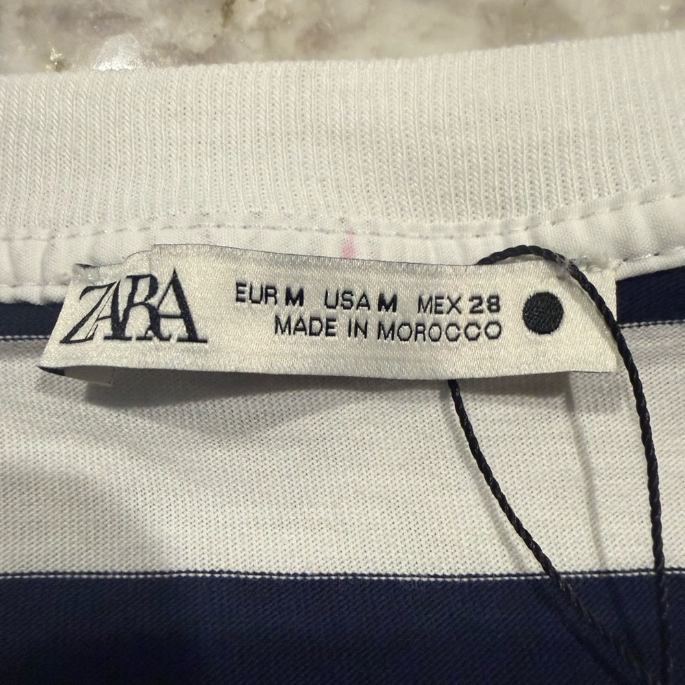 *NEW WITH TAGS* Zara Women's Size M Rugby Striped Muscle Tee - Picture 5 of 5